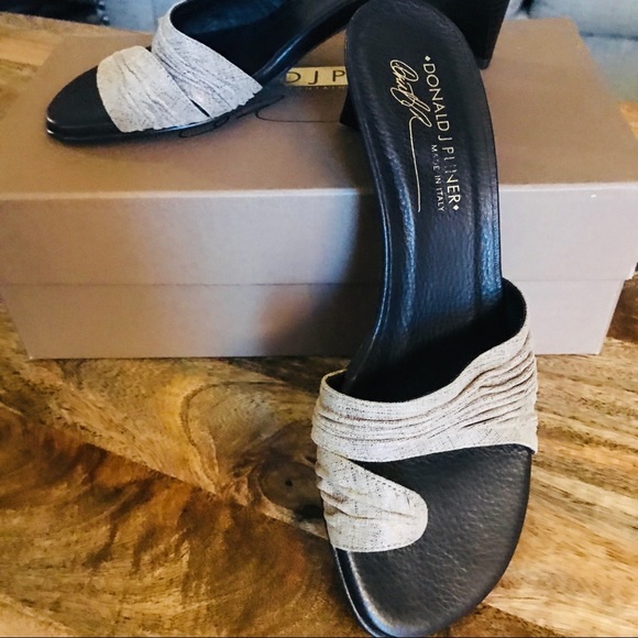 Donald J. Pliner Shoes - Donald J. Pliner Verda Bronze Slide Kitten 6.5 NIB